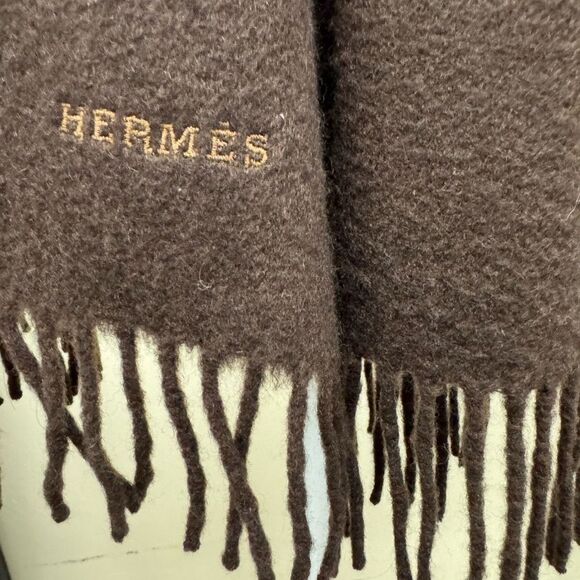 Auth Hermes 100% Chocolate Brown Cashmere Shawl Wrap Preloved - Picture 7 of 8